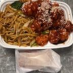 Best Sesame Chicken Dinner Combo芝麻鸡/晚餐 in Rochester, NY